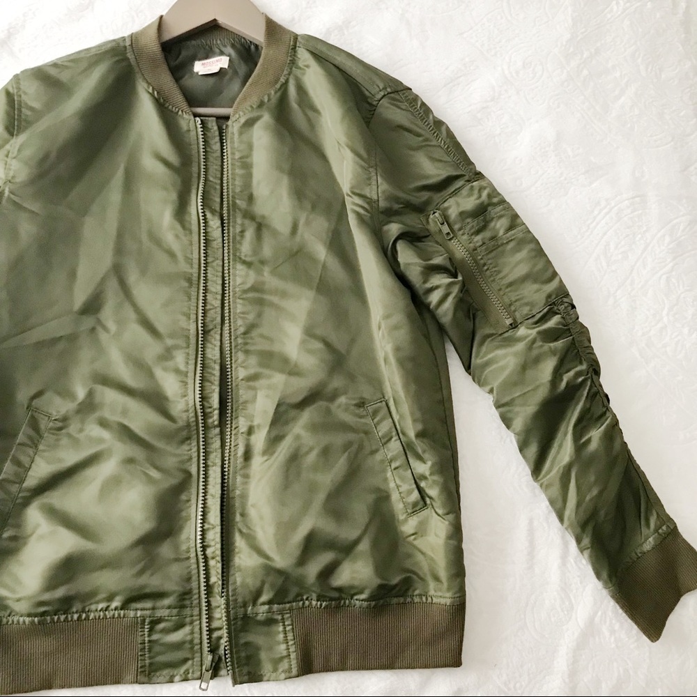 SOLD 💔 - Picture 4 of 10